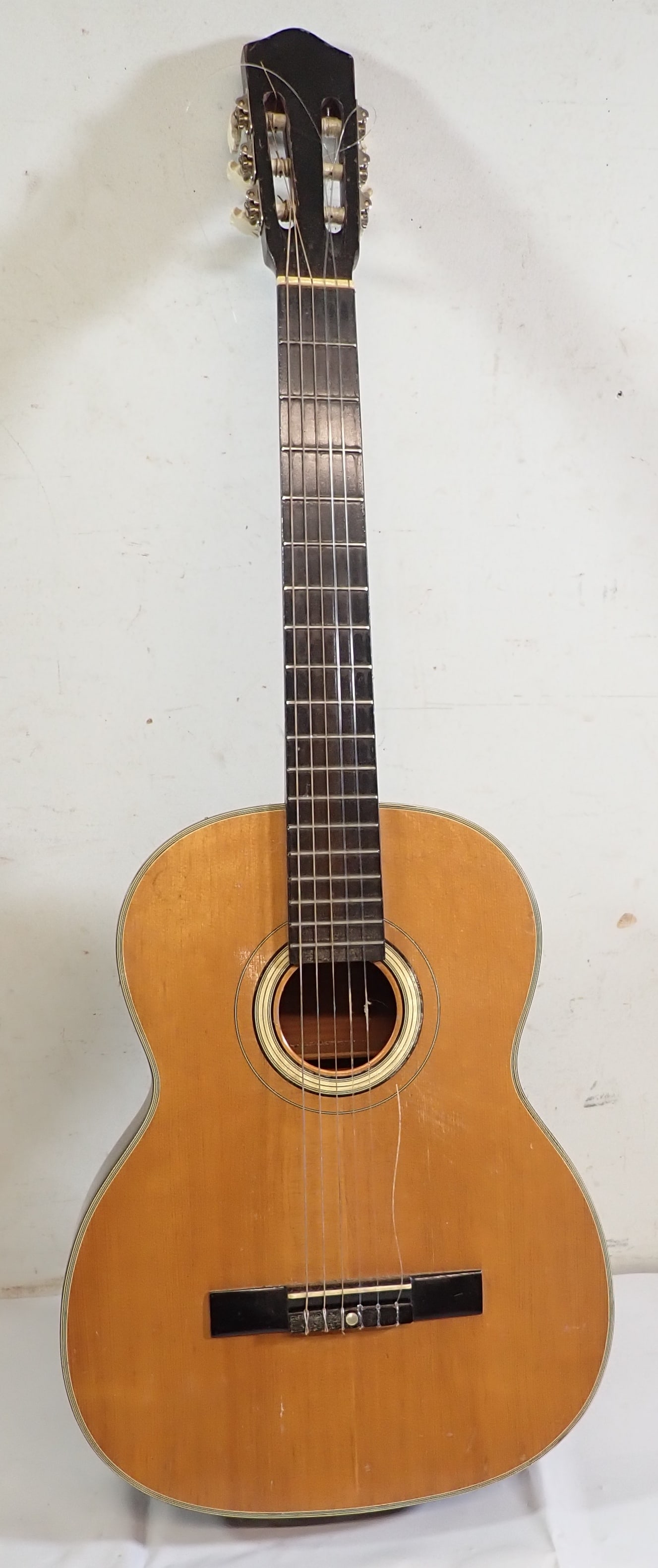 Acoustic Guitar (1 of 8)