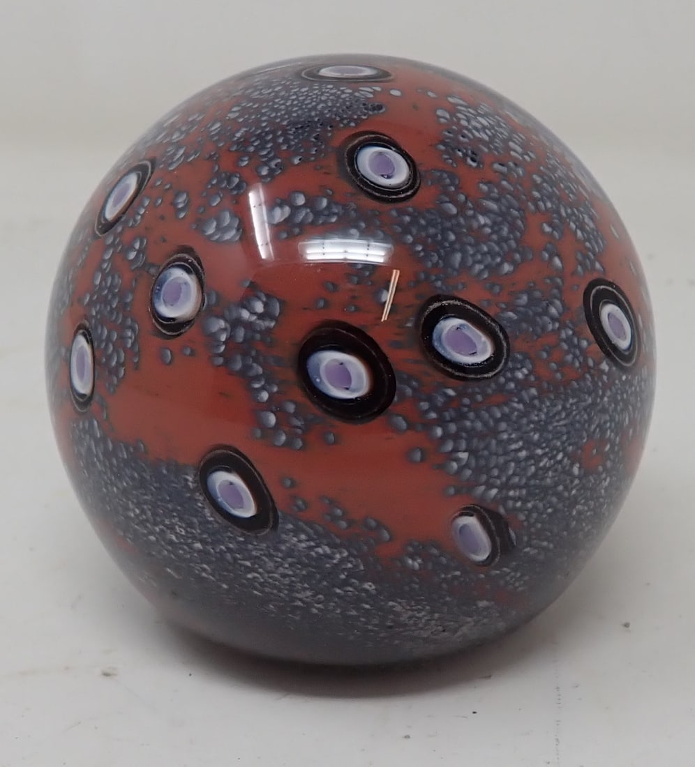 1986 Signed Paperweight: Approx 3" in diameter