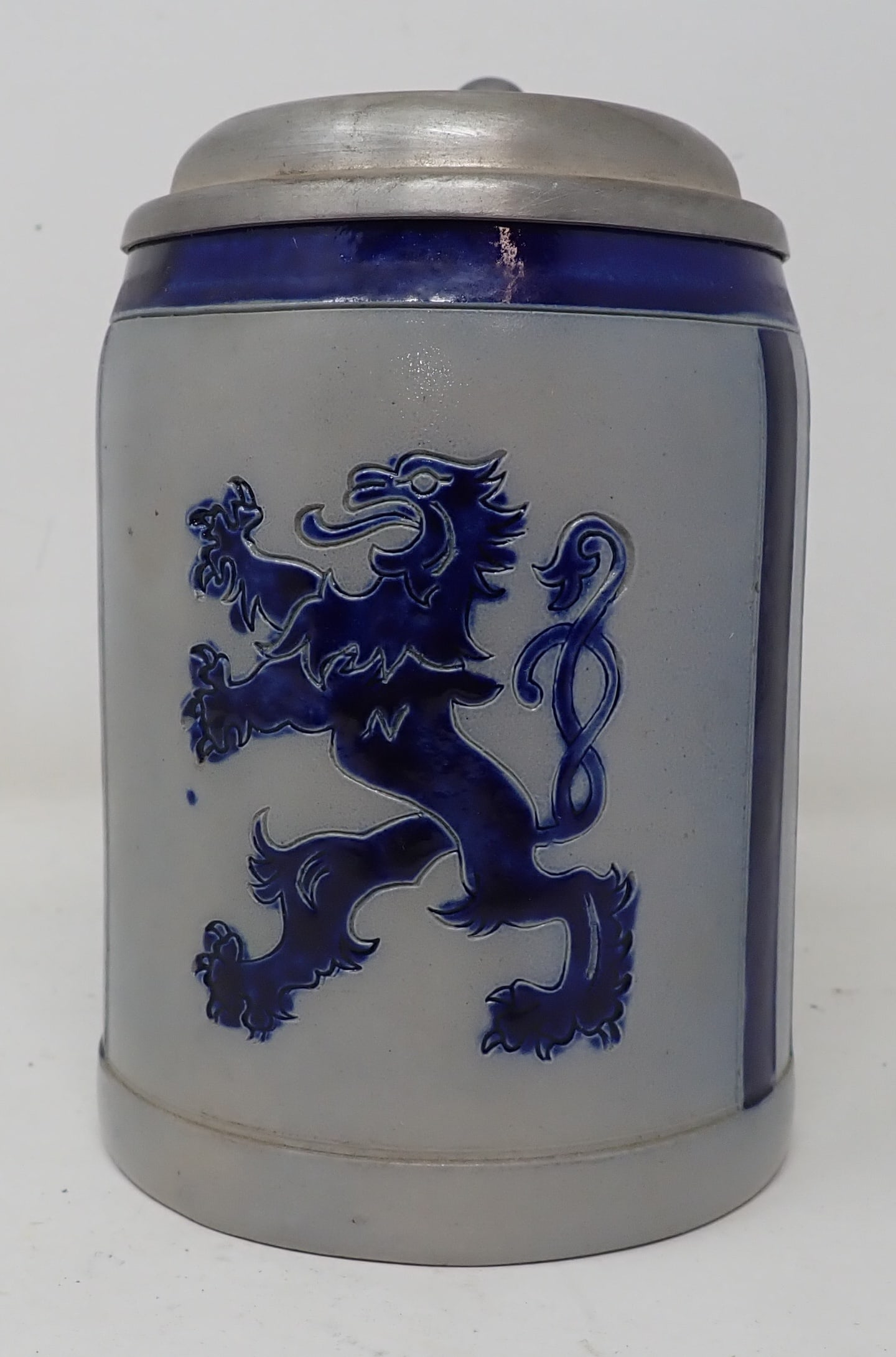 0.5L Stoneware Stein: Approx 6 1/4" tall