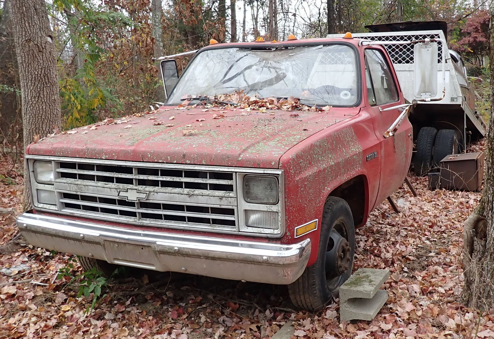 1986 Chevrolet C30 Rollback (1 of 18)