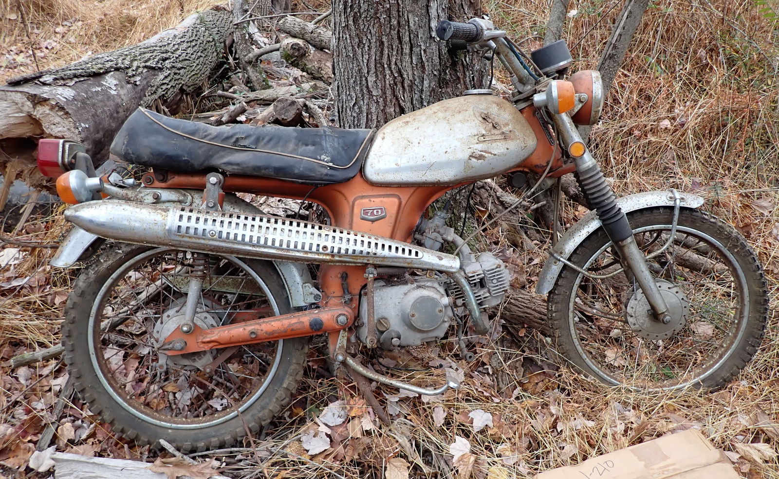 Honda 70 Parts (1 of 3)