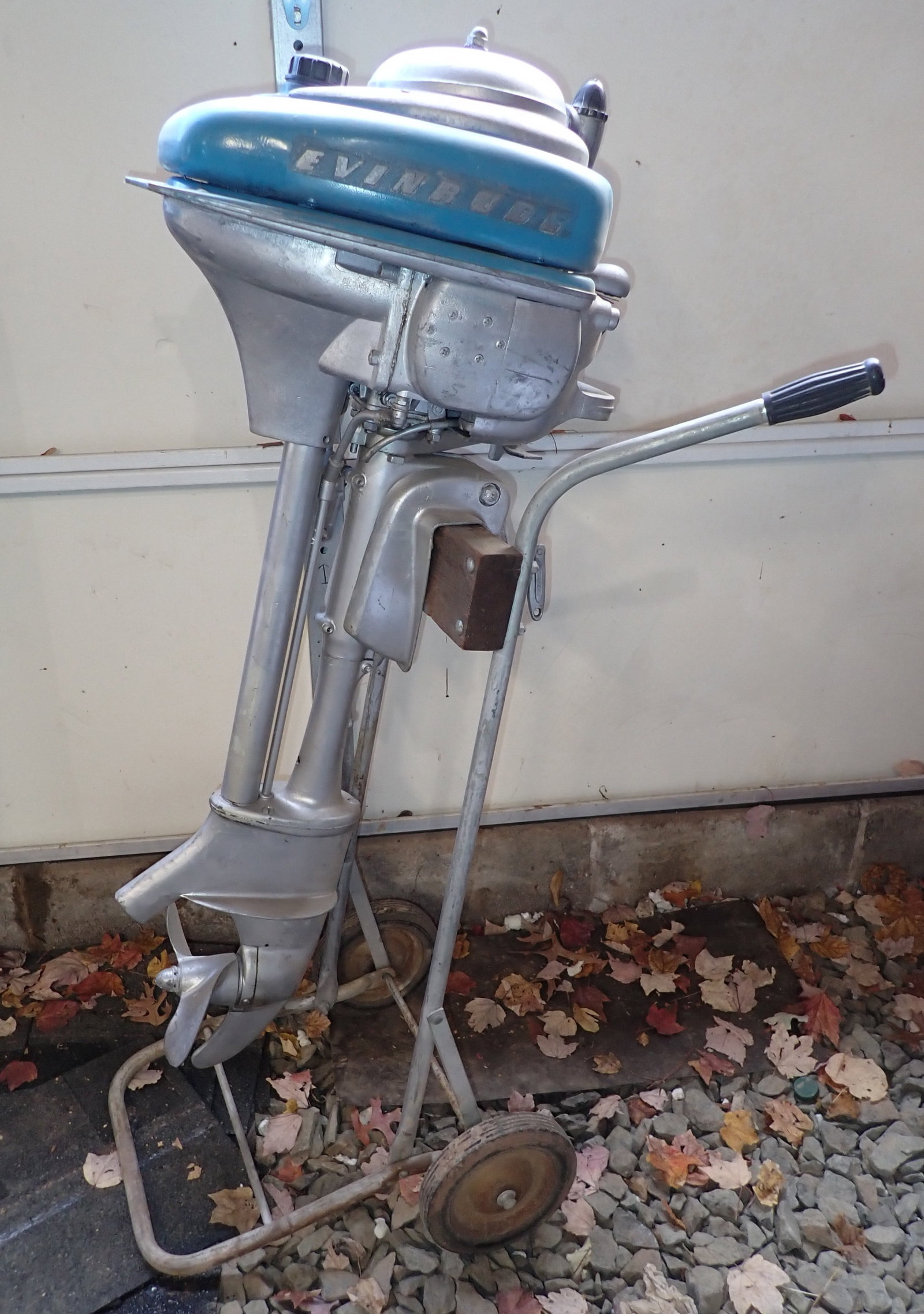Antique Evinrude Boat Motor w/ Stand (1 of 6)