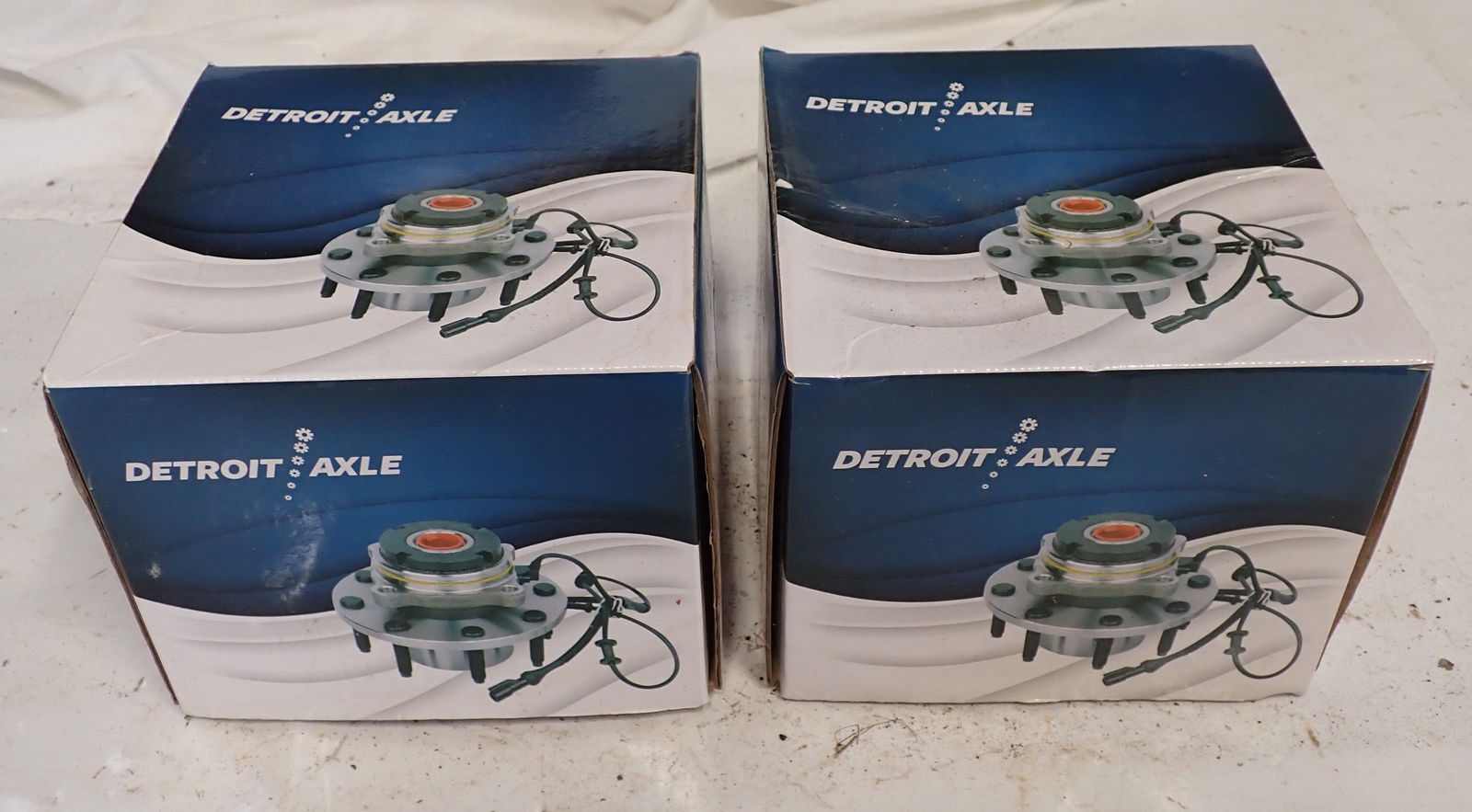 Detroit Axle Wheel Hub Assemblies: K512179