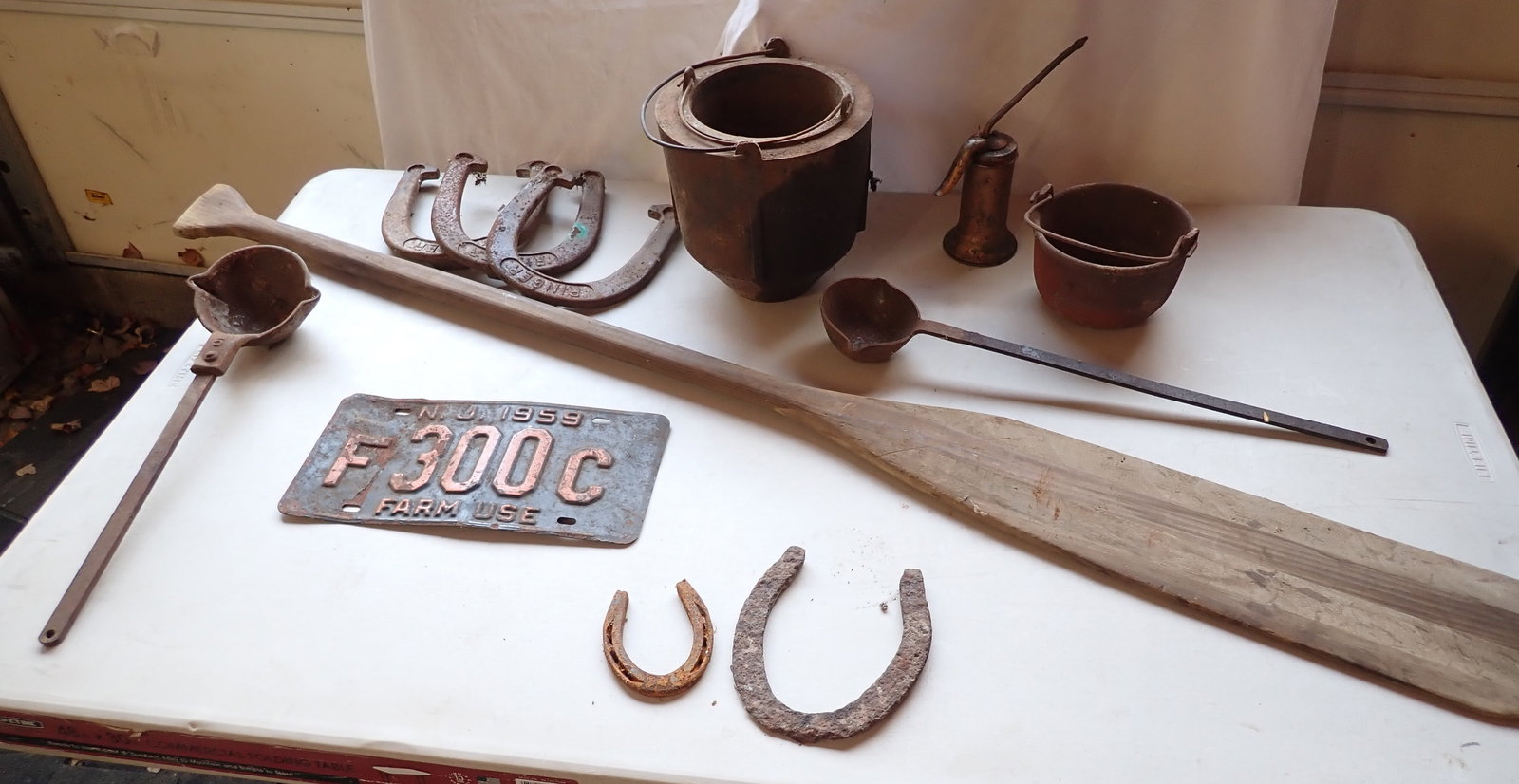 Lead Pots Ladles License Plate Canoe Paddle & Misc (1 of 6)