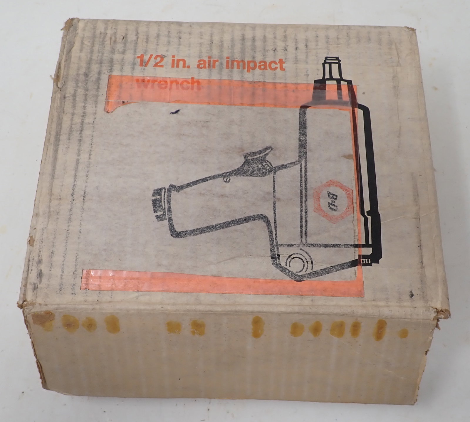 Black & Decker 1/2" Air Impact Wrench (1 of 4)