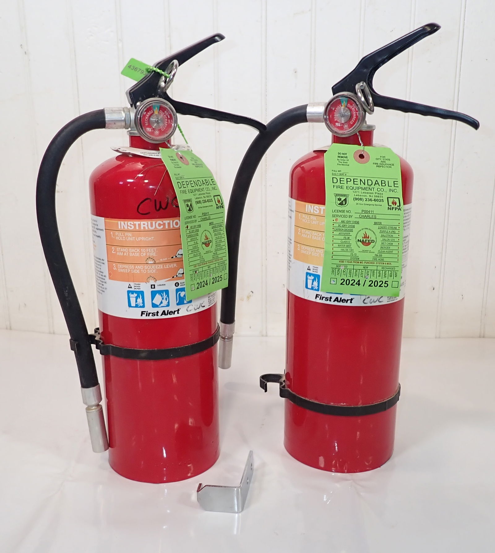 2 Fire Extinguishers (1 of 1)