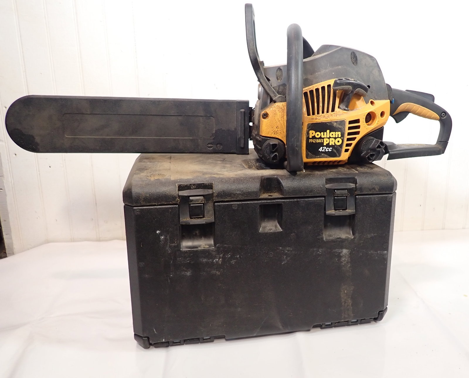 Poulan Pro 42cc Chainsaw (1 of 3)