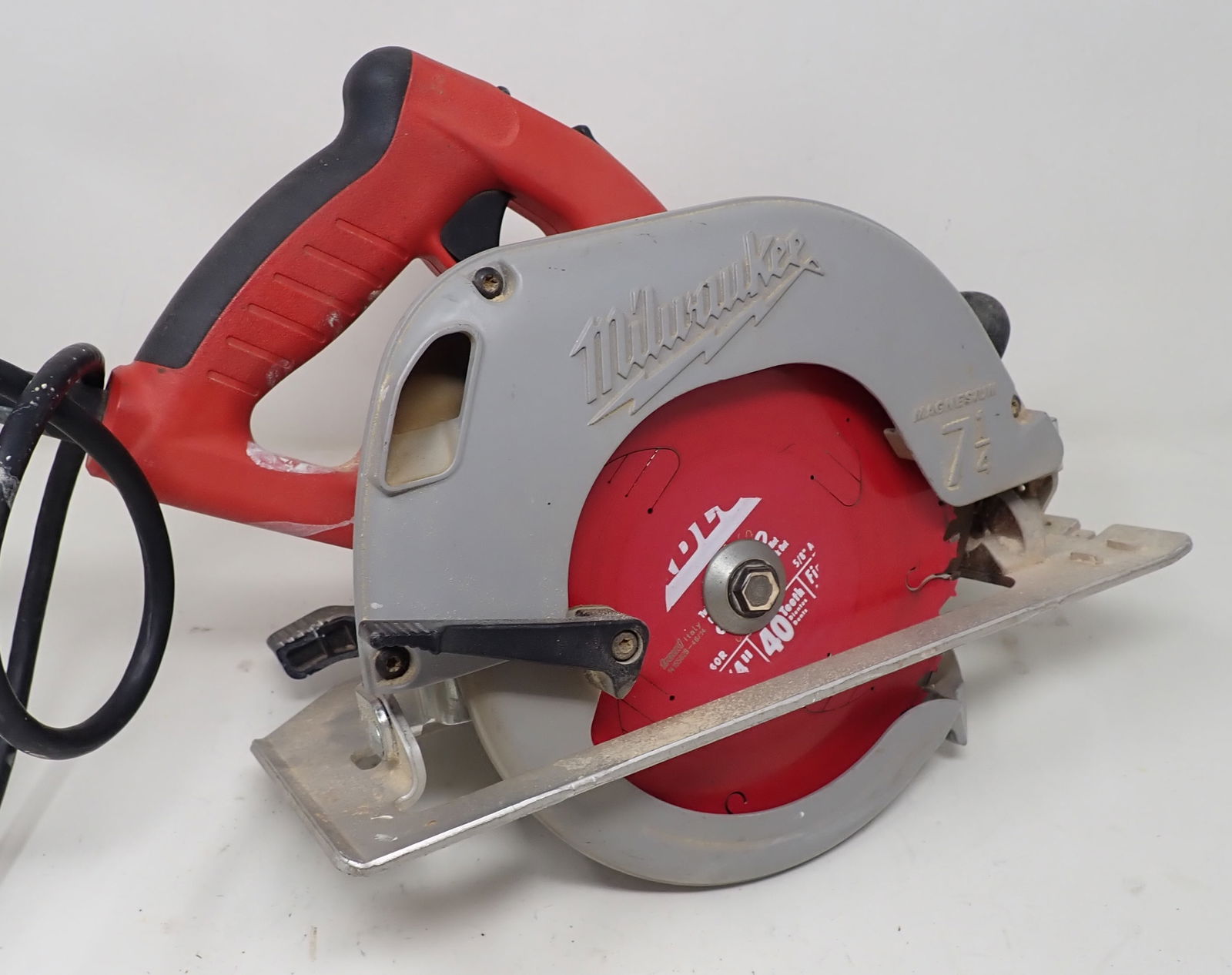 Milwaukee 7 1/4" Tilt Lok Circular Saw (1 of 3)