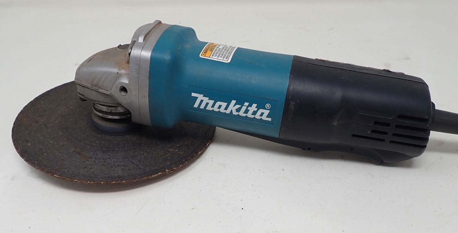 Makita 9557PB Grinder: Grinder