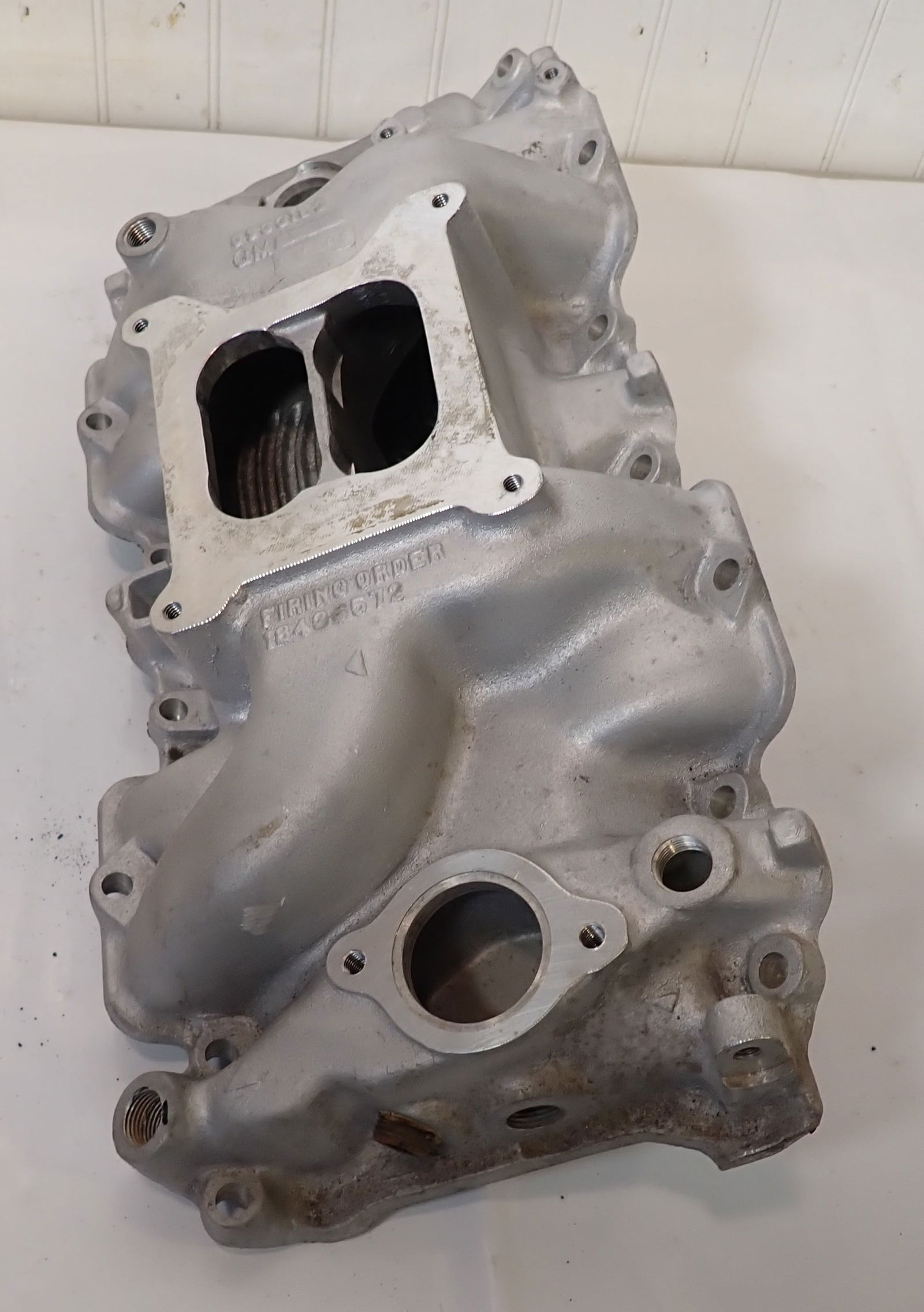 GM 3933163 Aluminum Rect Port Intake Manifold (1 of 4)