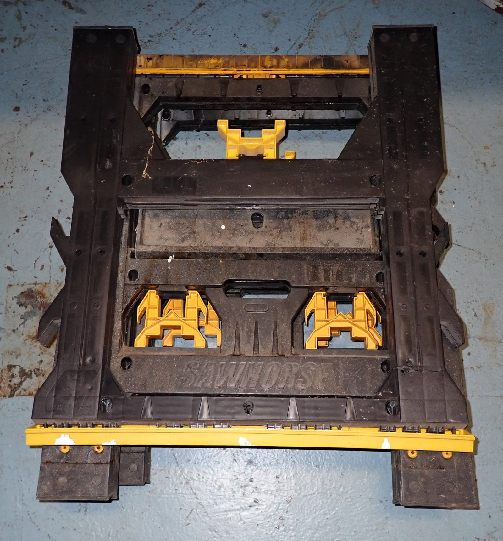 4 Sawhorses (1 of 2)