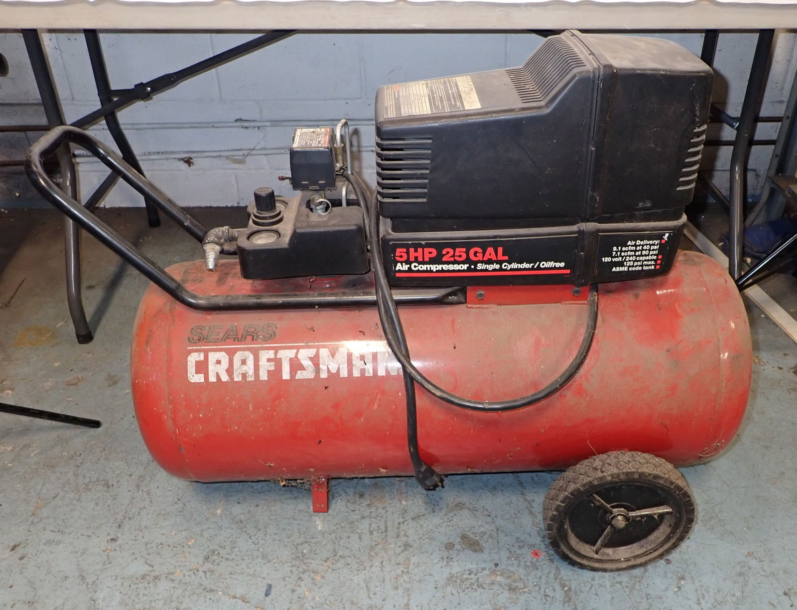 Craftsman 5hp 25 Gallon Air Compressor (1 of 3)