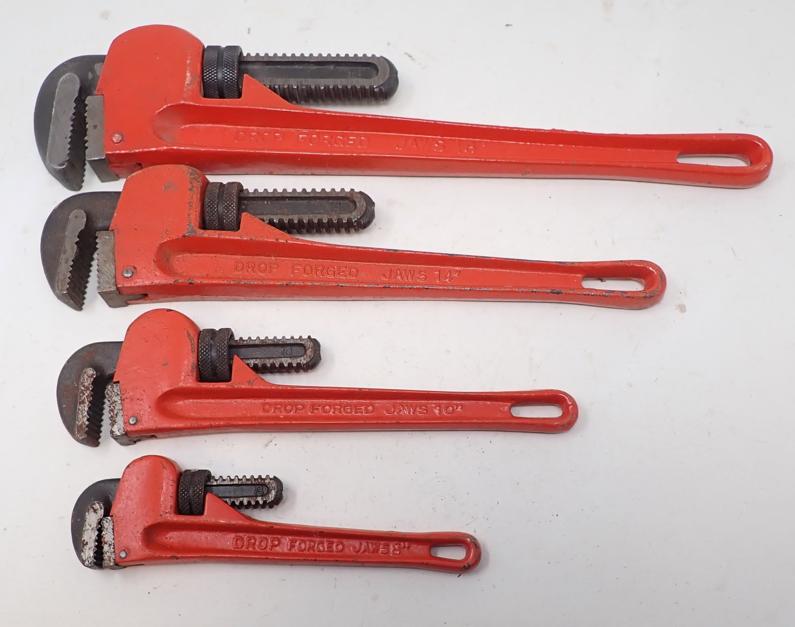 Pipe Wrenches: 8" - 18"
