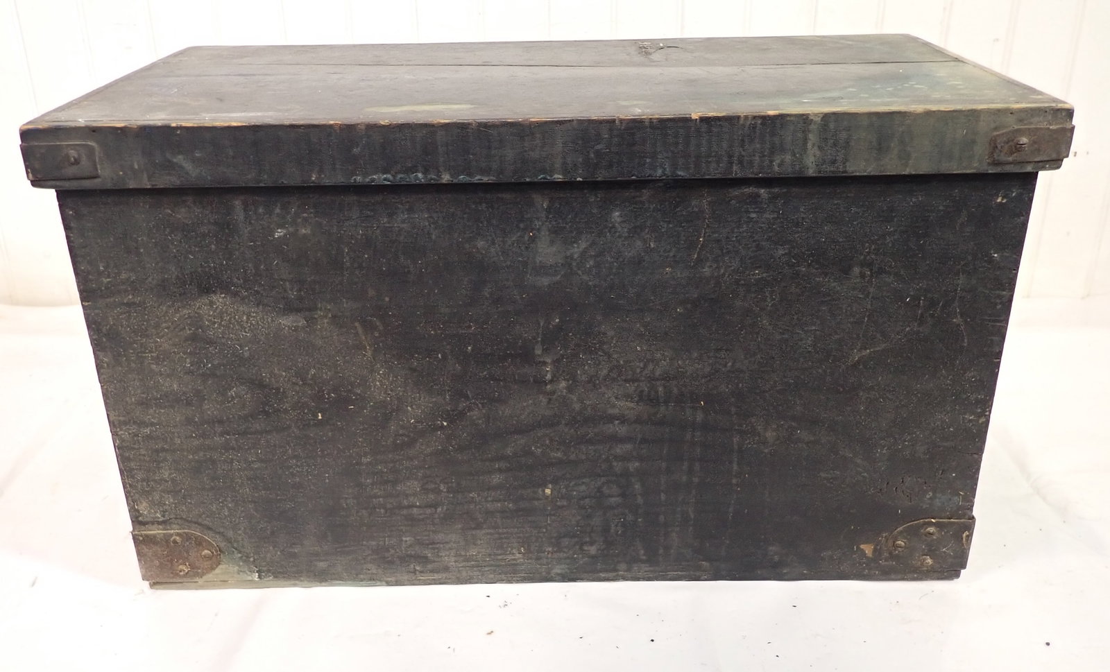Wood Box: Light wood box is approx 11 1/4" x 22" x 12 1/4" tall.