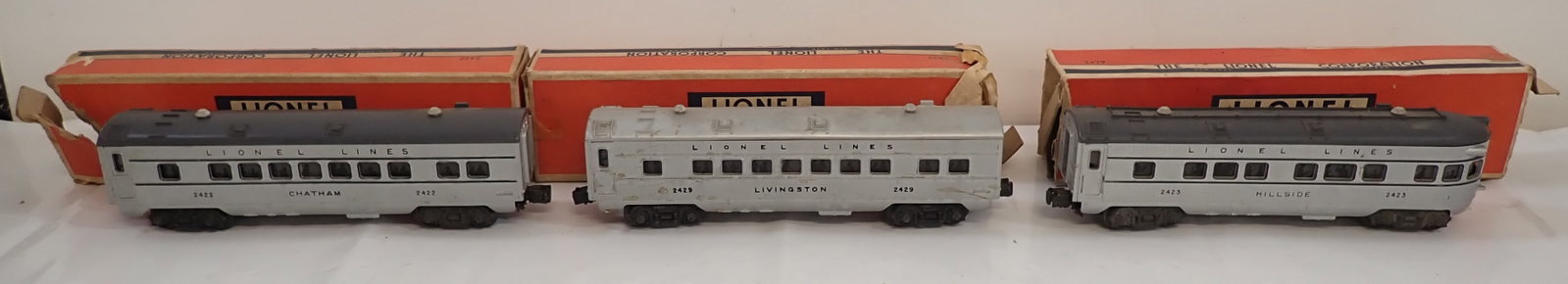 Lionel Lines 2422 2423 2429 Pullman Cars: In original boxes