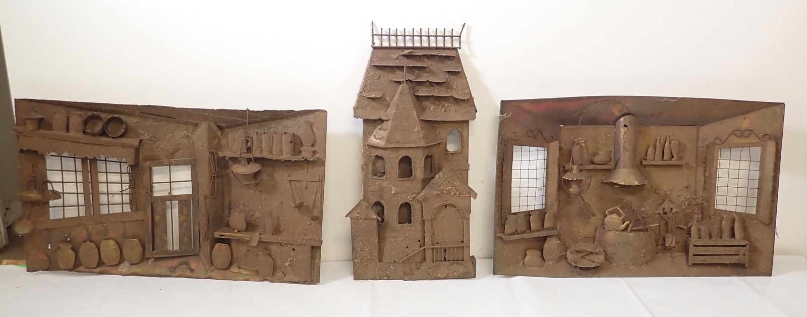 Tin Wall Art (1 of 4)