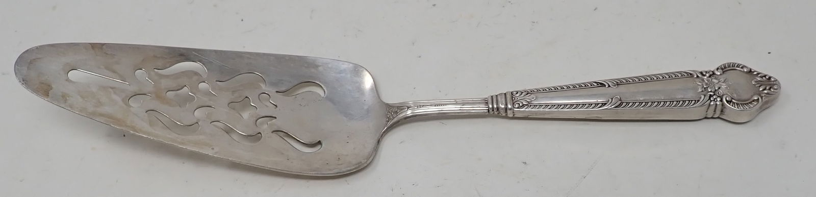 National Cake Server w/ Sterling Silver Handle (1 of 4)