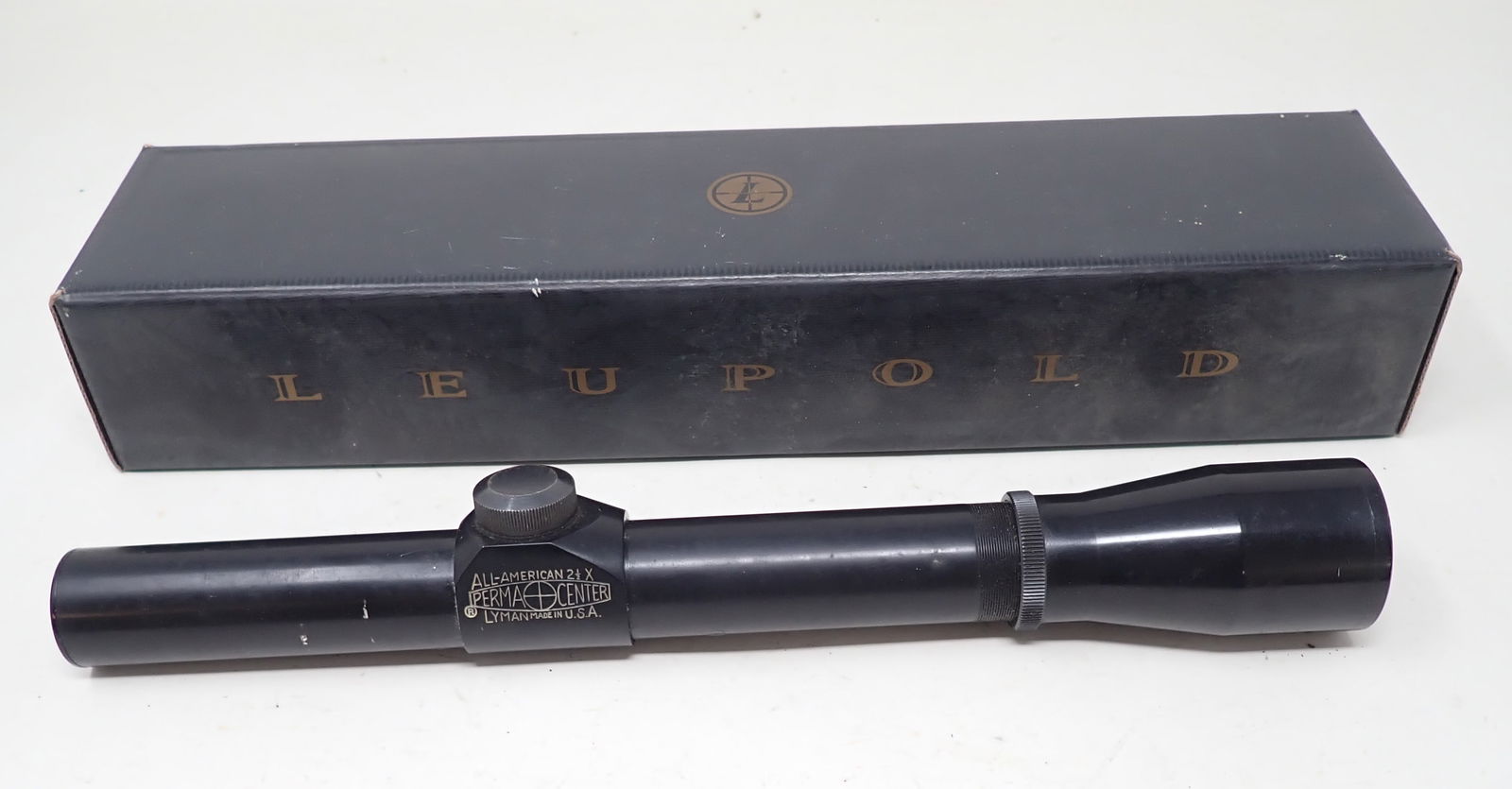 Lyman All American 2 1/2x Perma Center Scope w/ Leupold Box: Gun scope w/ Leupold box.