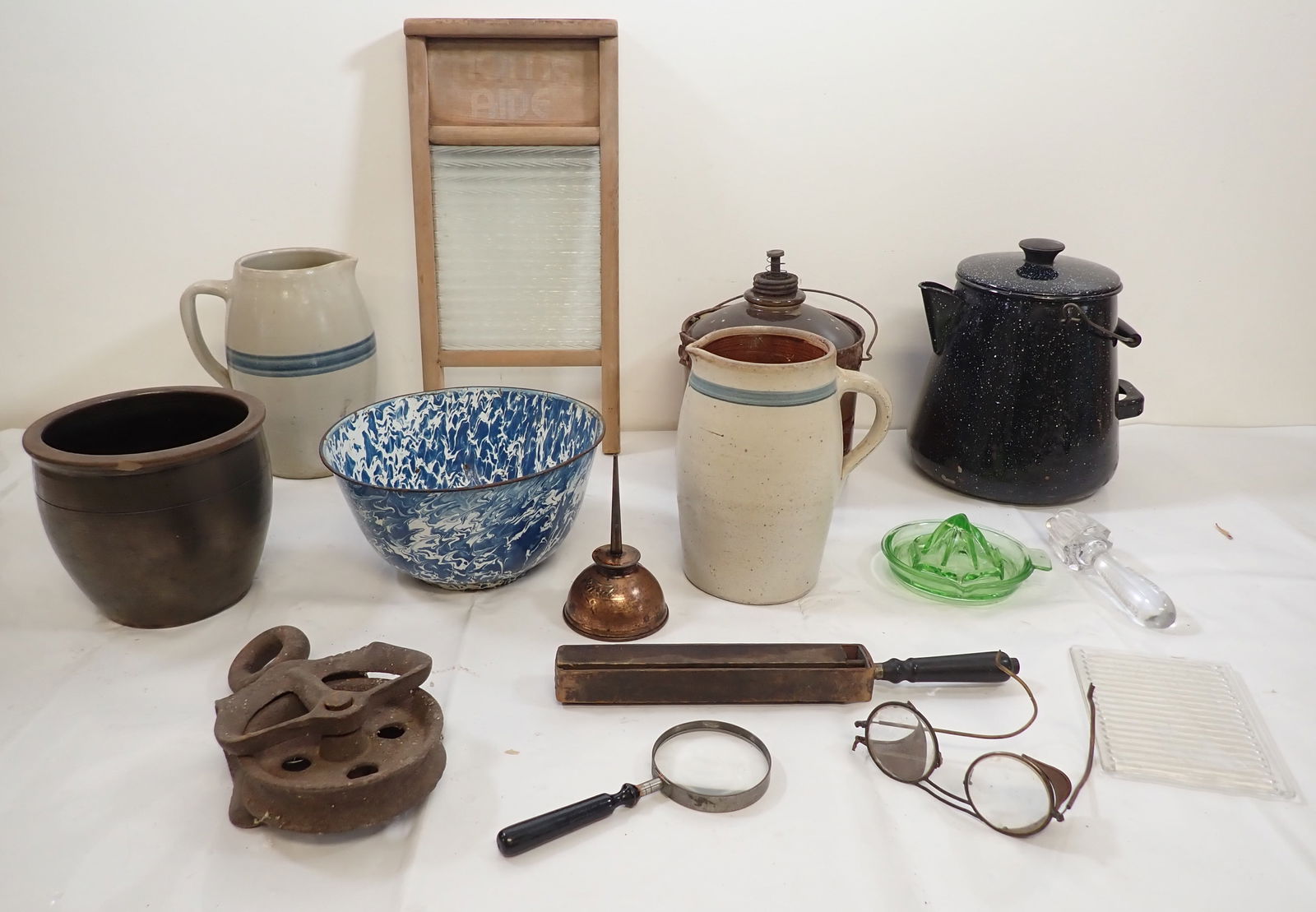 Washboard Iron Pulley Agateware (1 of 8)