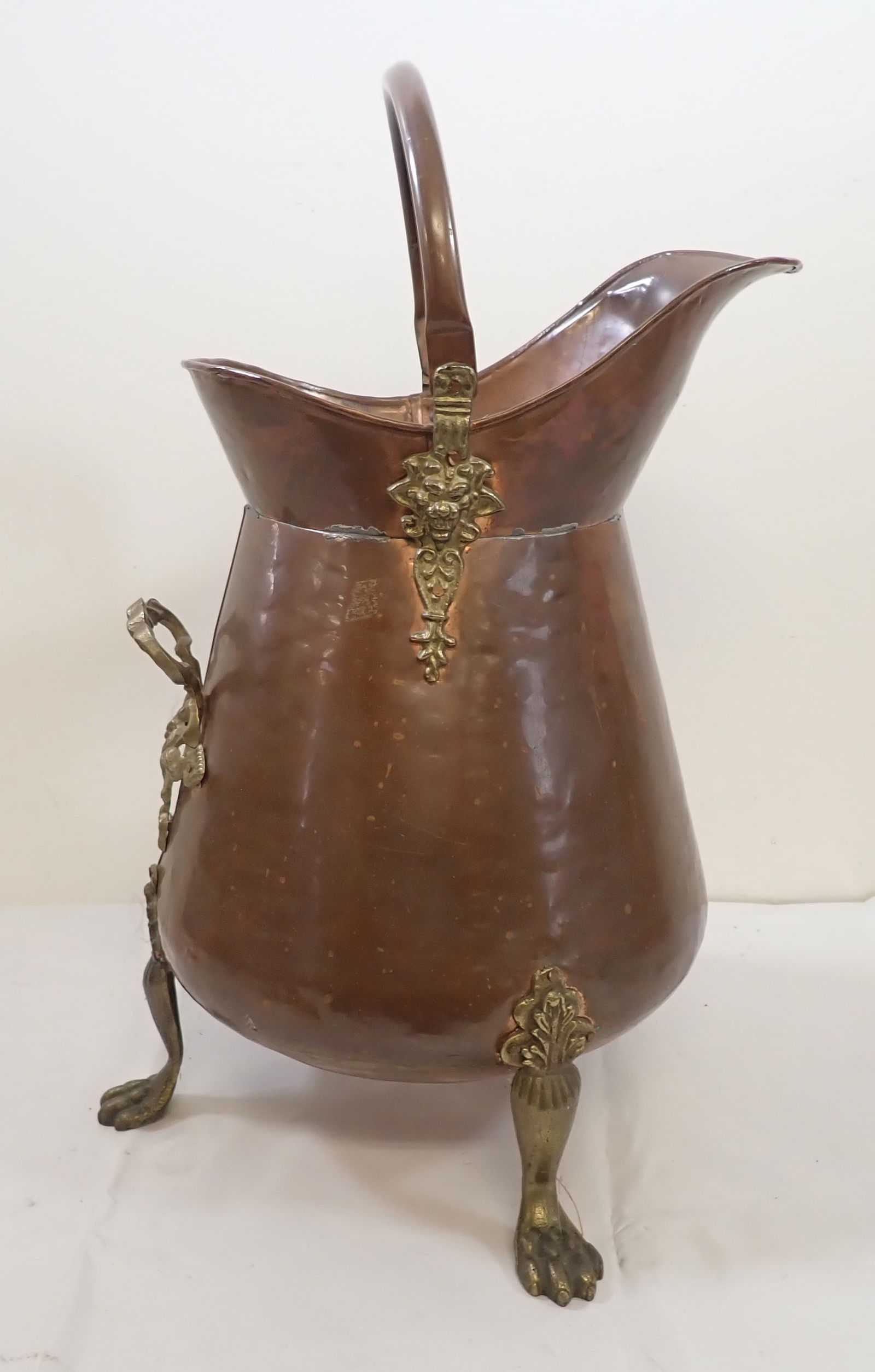 Hammered Copper & Brass Coal Scuttle (1 of 3)
