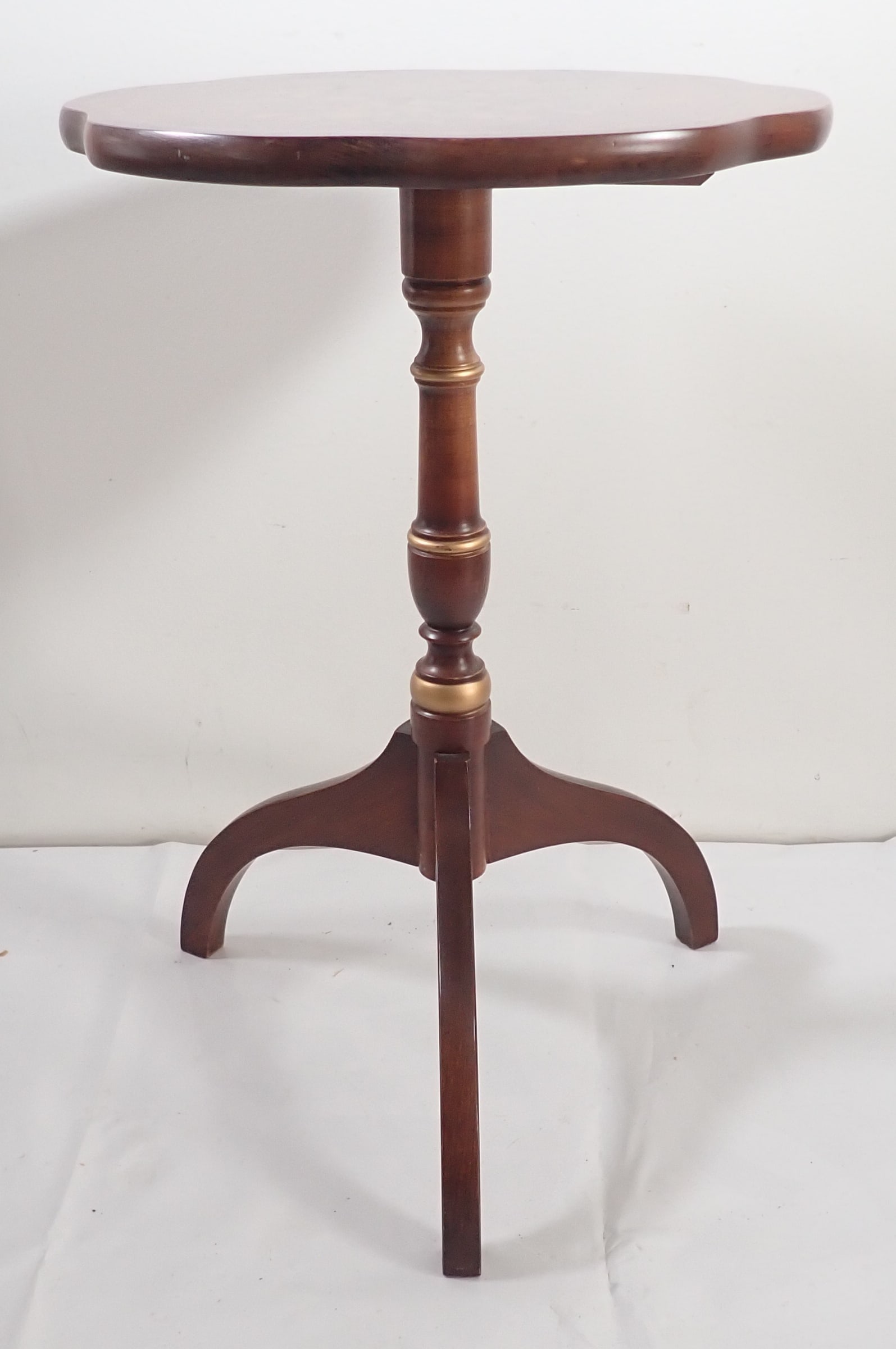 Hitchcock Candle Stand: Approx 14" in diameter and 21" tall. No in house shipping !
