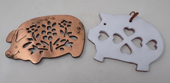 Pig Wall Hangings / Trivet