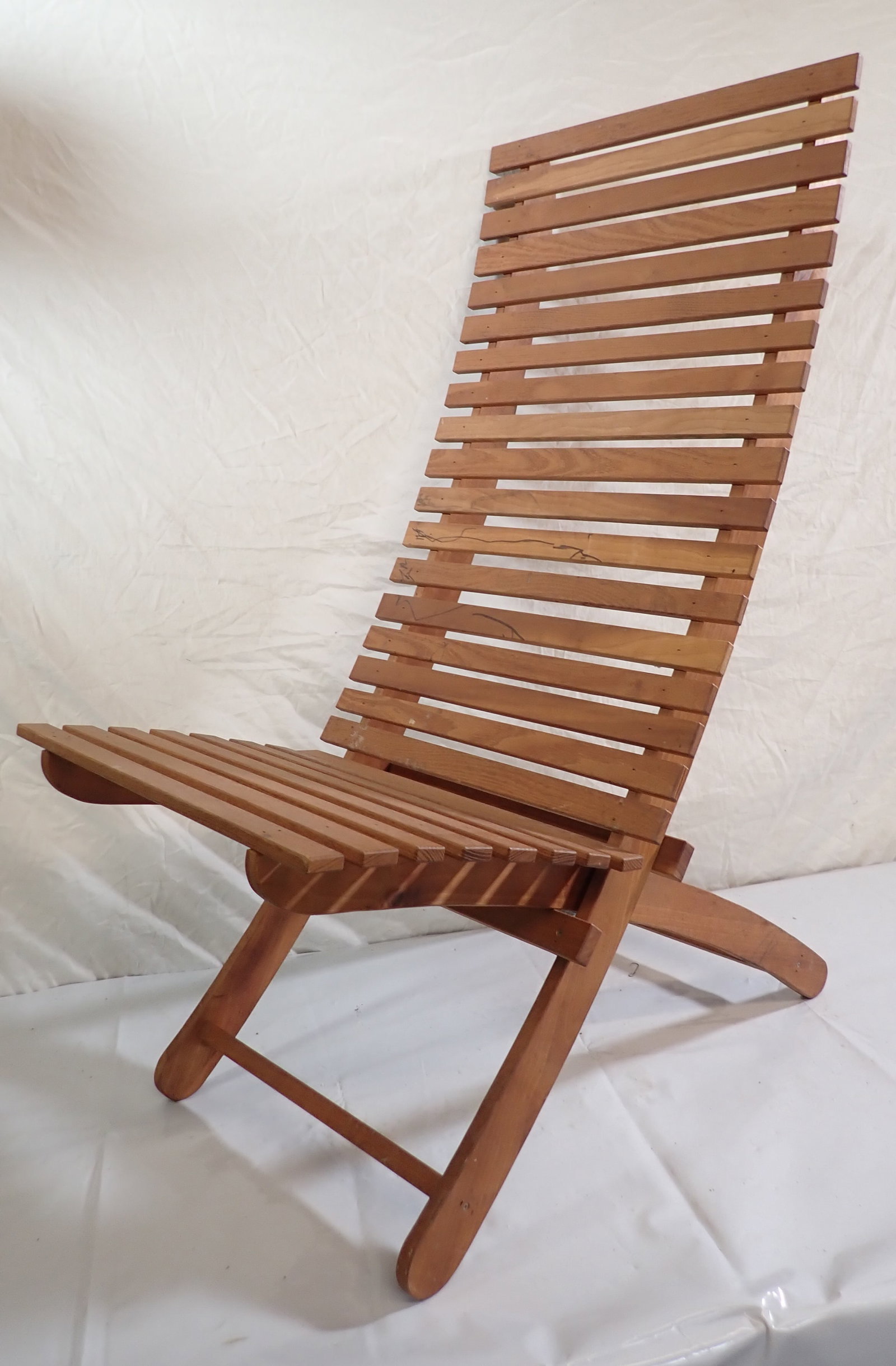 Wooden Lathe Chair: Apprx 17" to seat, 19 1/2" wide, 40 1/2" tall. No in house shipping !