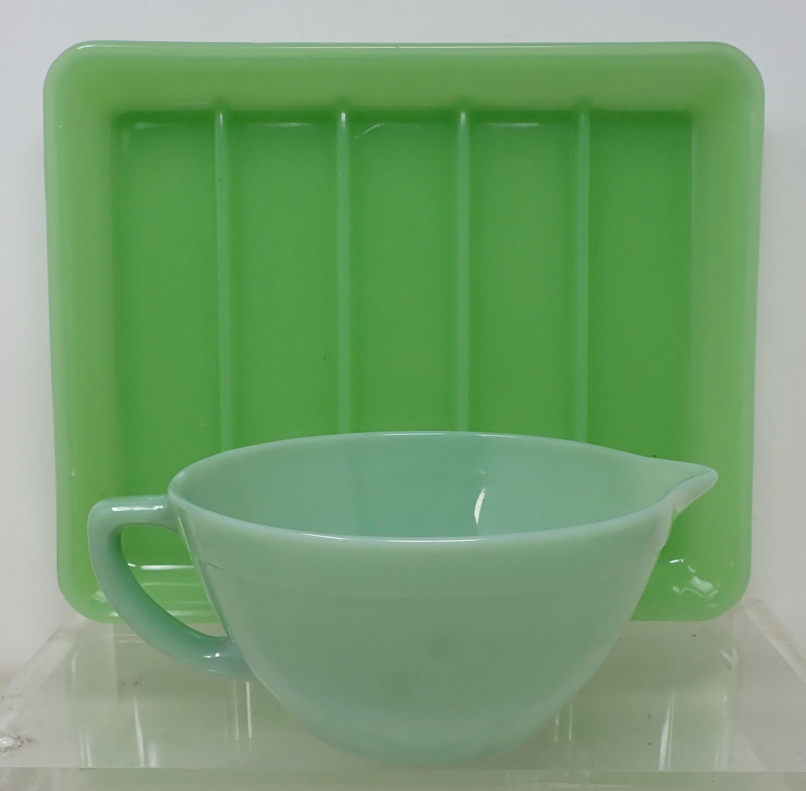 Baking Pan & Fire King Batter Bowl (1 of 2)