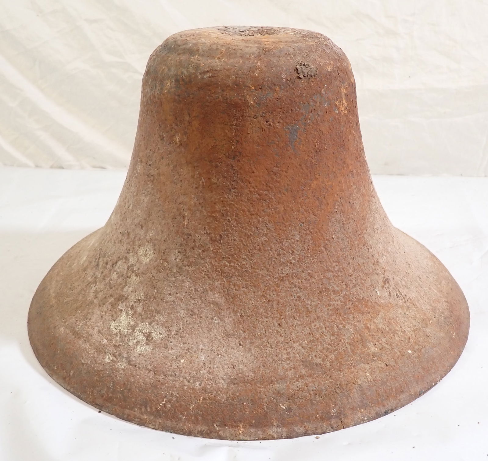 Cast Iron Farm / School House Bell (1 of 3)