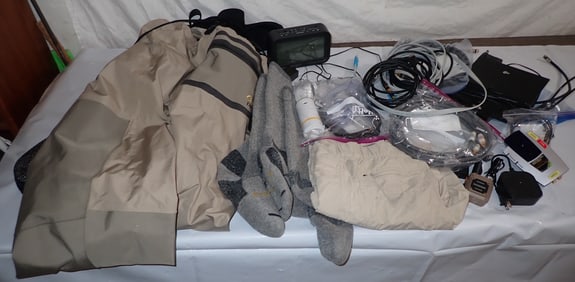 Cabelas Waders Audio / Video Cables & Misc