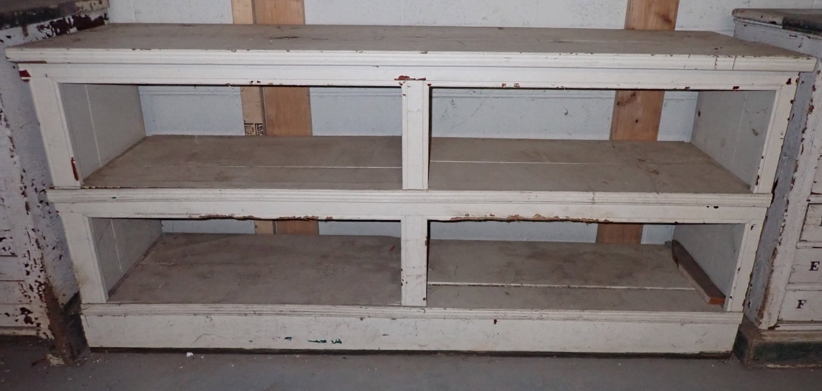 General Store Counter: Approx 20" x 70 3/4" x 33" tall. No in house shipping ! Bring help to load