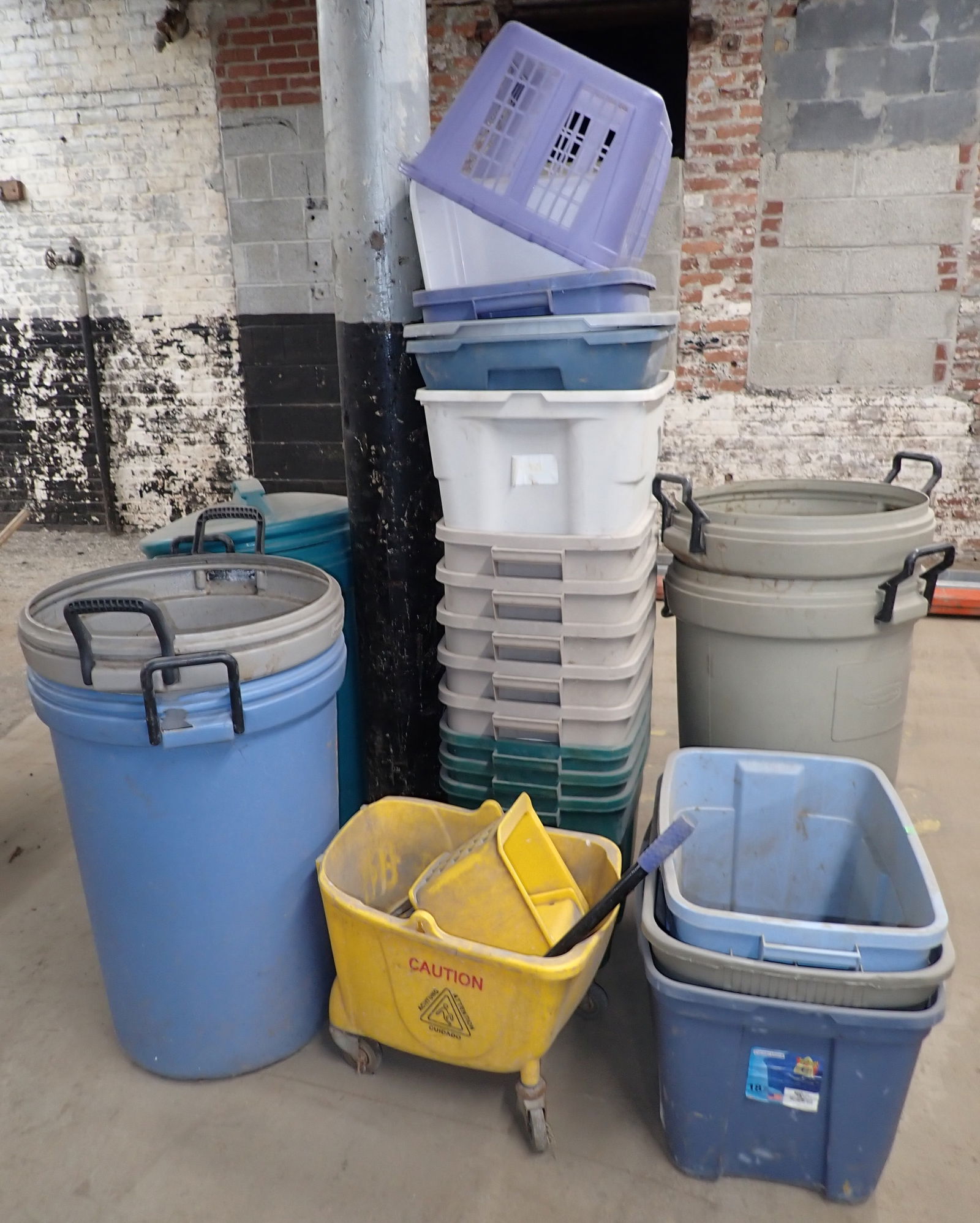 Trash Cans Mop Bucket & Totes (1 of 2)