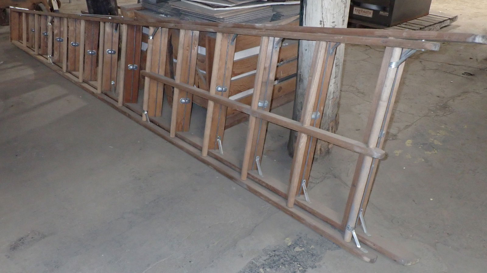 14' Wooden Step Ladder (1 of 2)