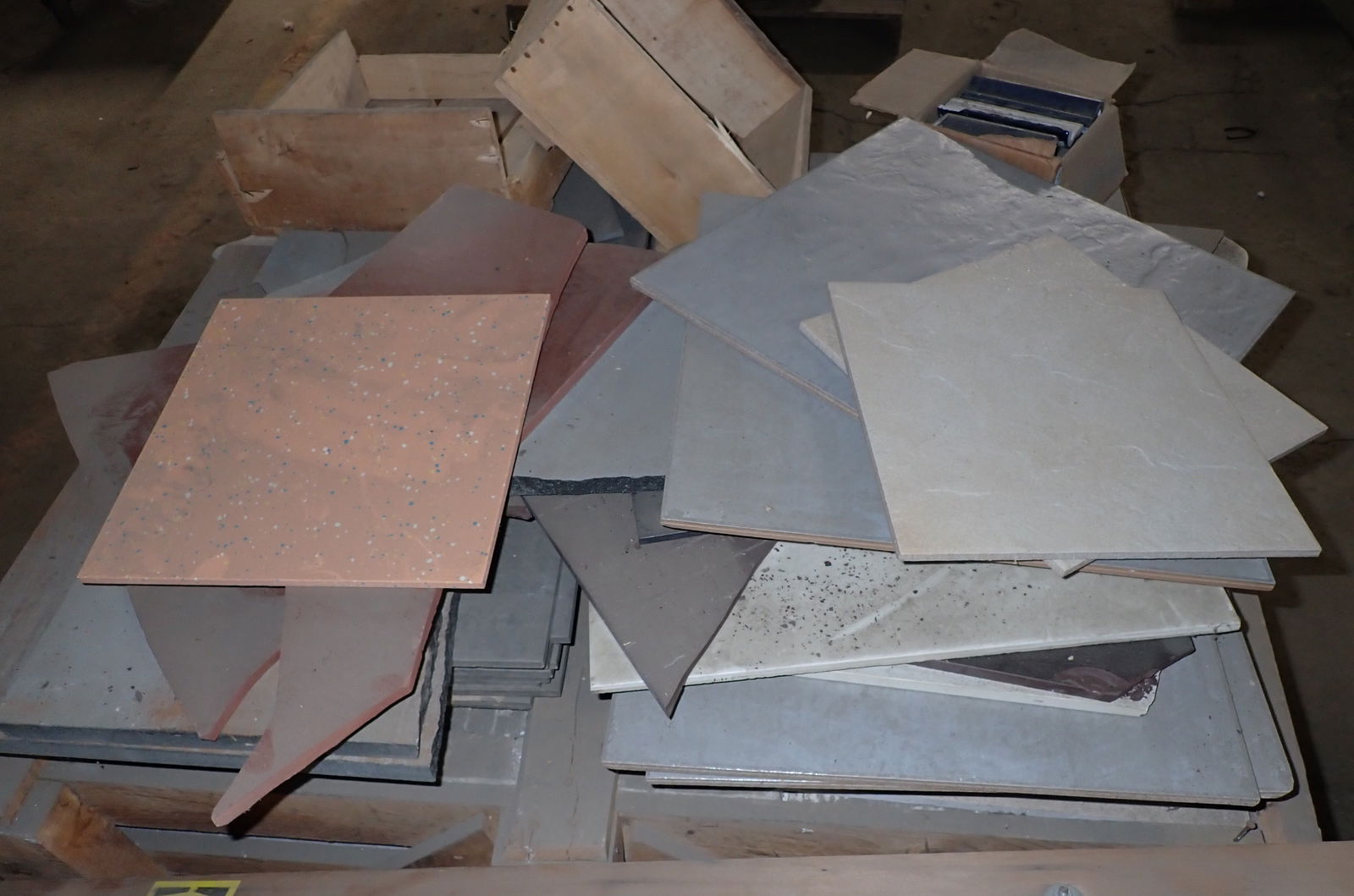 Pallet of Tiles: Tiles are approx 17". 17". Just about all are the slate colored. Take what you want and leave the rest. Pick up at Building B Location. No in house shipping !