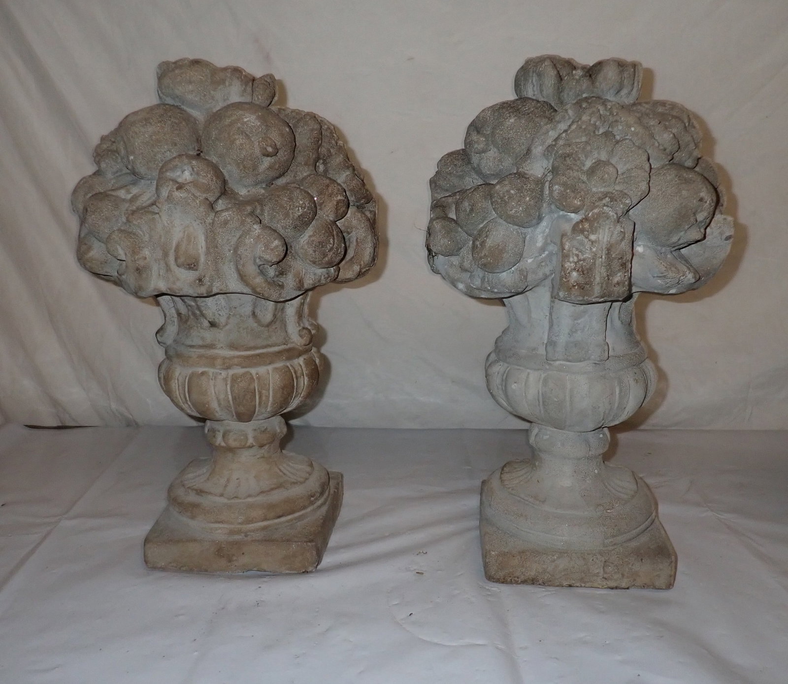 Concrete Garden Urns w/ Flowers: Approx 12" in diameter and 21" tall. No in house shipping !