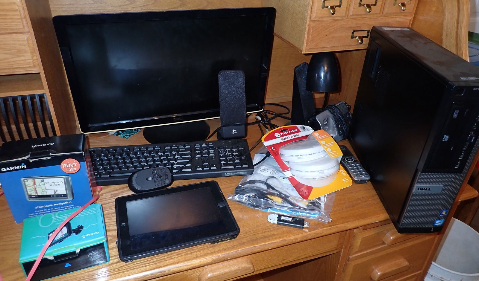 Computer Garmins Smoke Detectors & Misc (1 of 8)