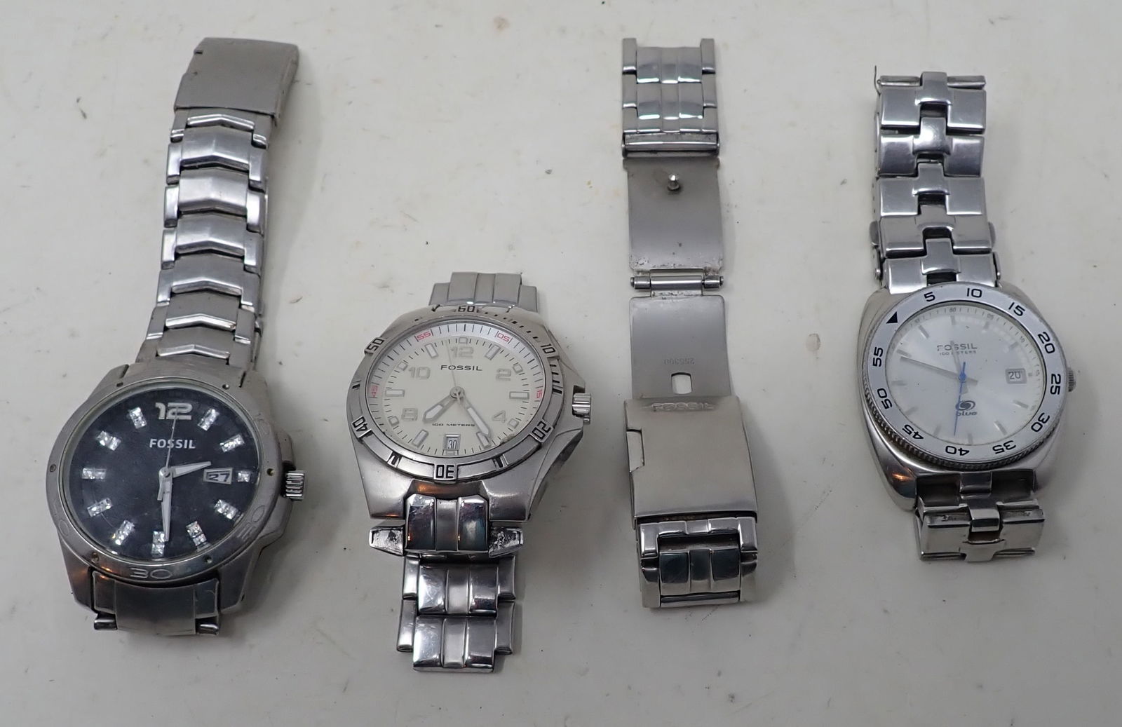 Fossil Wristwatches: Getting all pictured