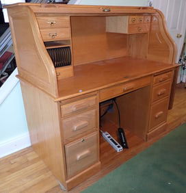 Winner Only Rolltop Desk