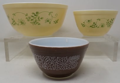 Pyrex Mixing Bowls