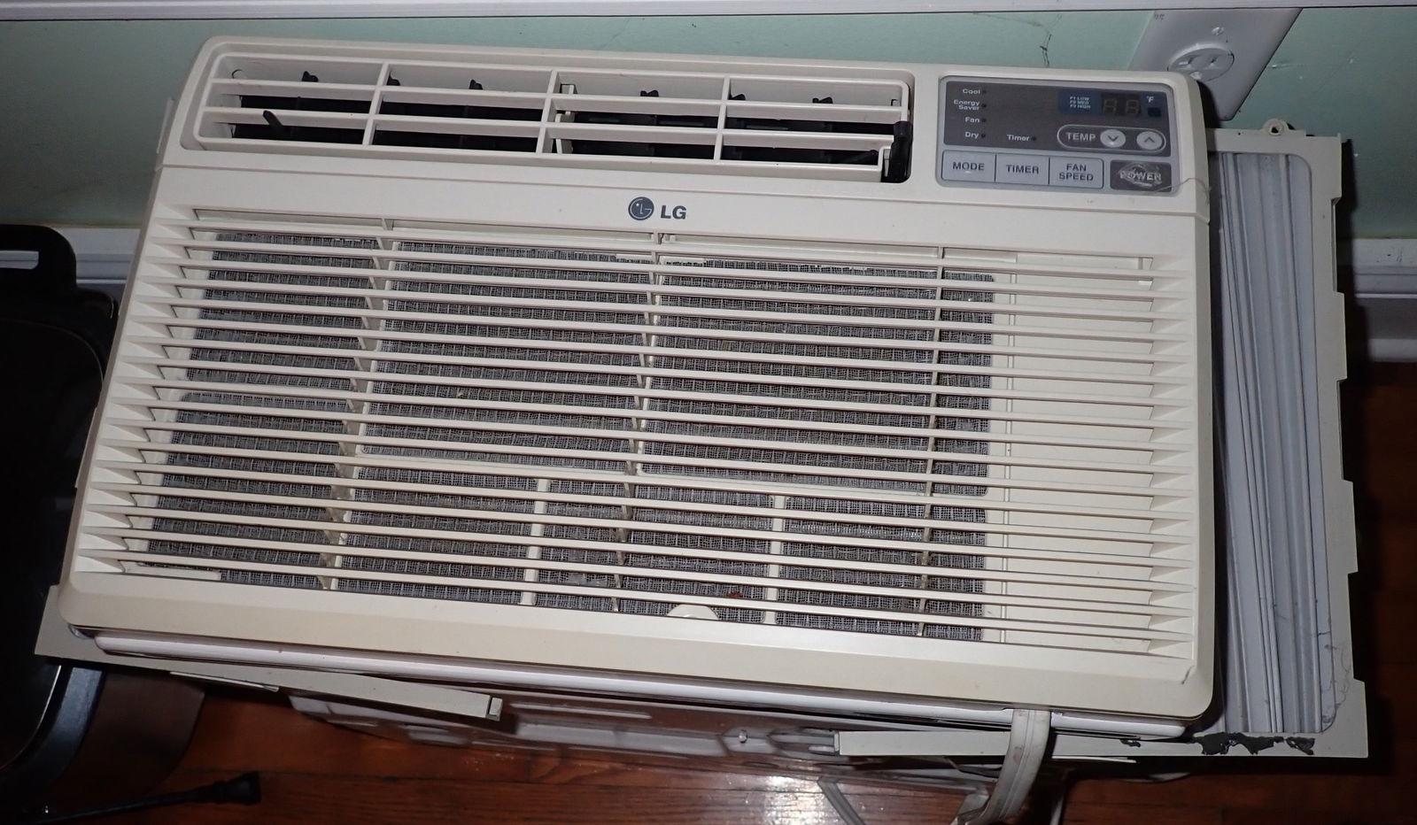LG Air Conditioner (1 of 2)