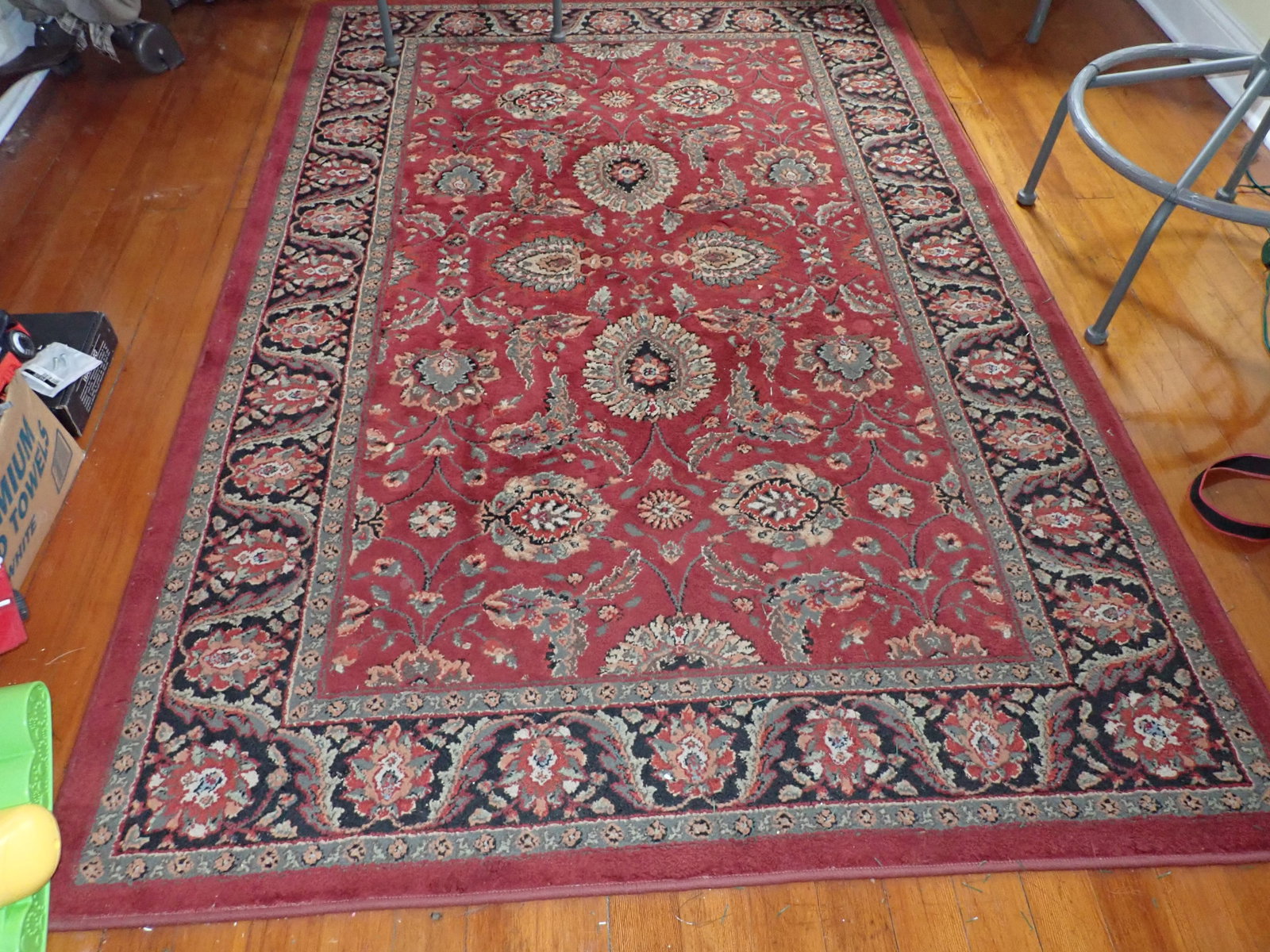 Oriental Style Area Rug: Apprx 63" x 92". No in house shipping