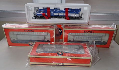 Lionel Conrail Diesel #4139 Locomotive & Gunderson Cars