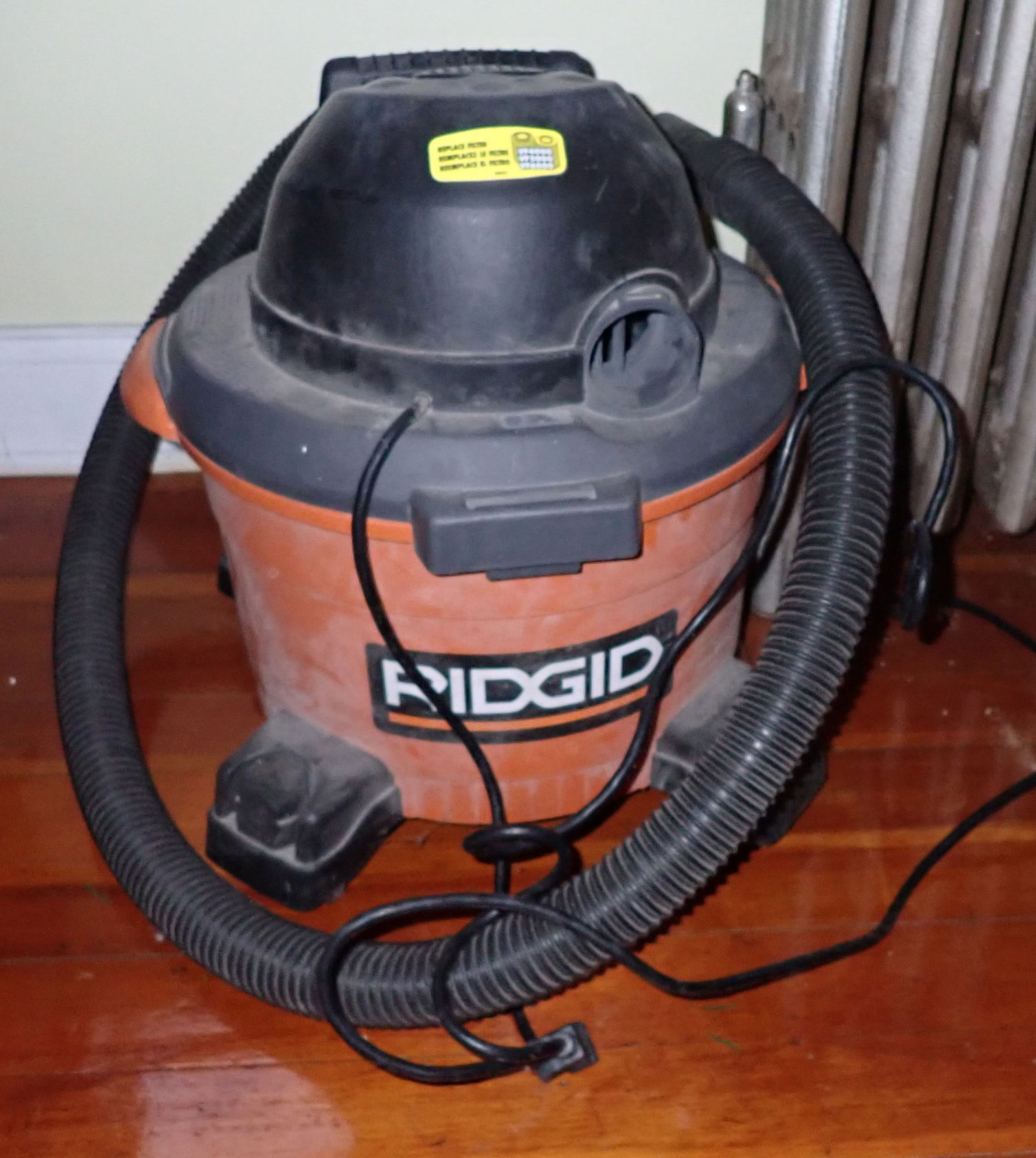 Rigid Shop Vac (1 of 2)