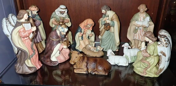 O'well Nativity Figures
