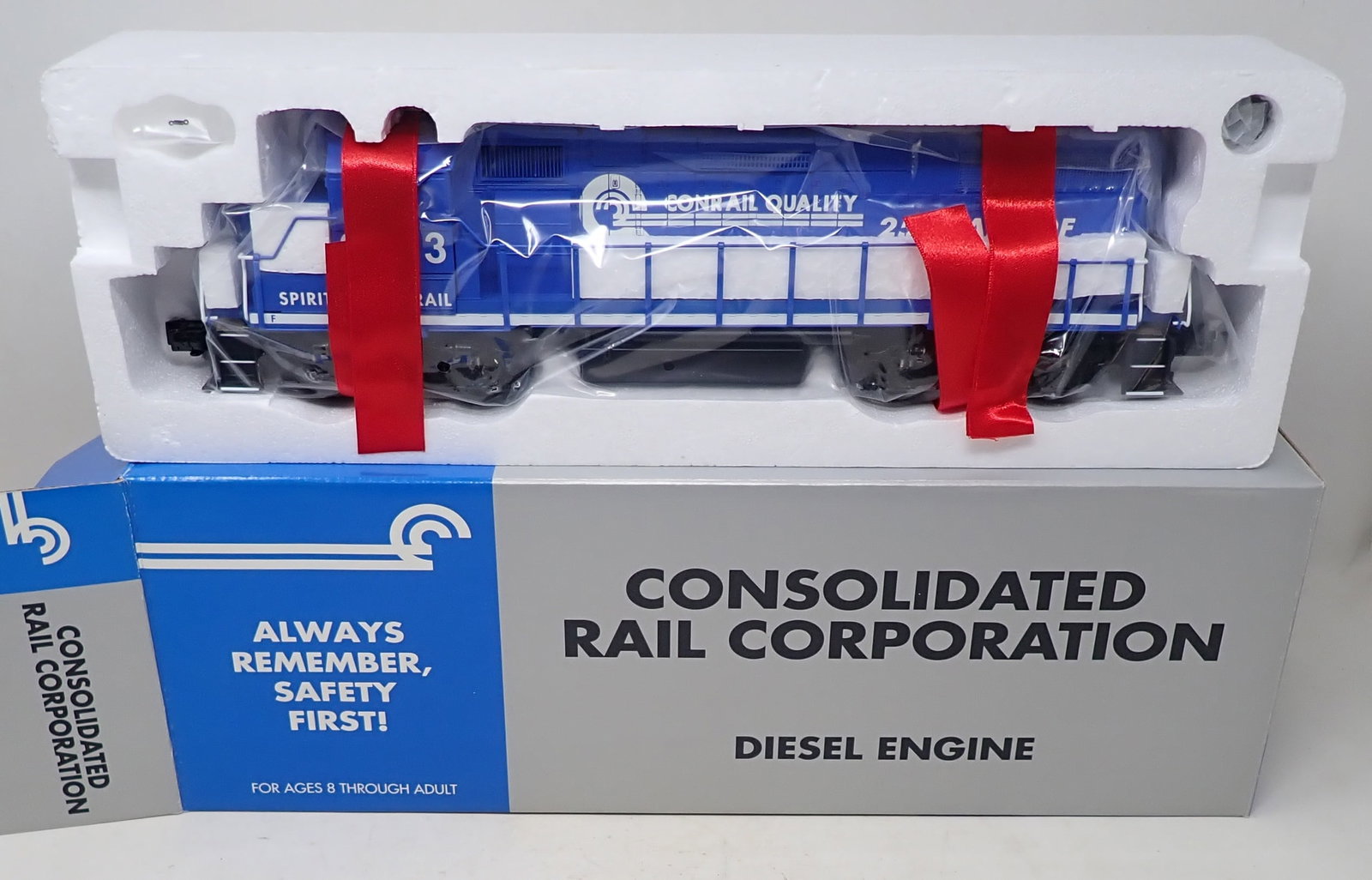 K-Line Spirit of Conrail 25th Anniversary Diesel Engine: Diesel Engine #2943 - K2407-0001 . Shipping available