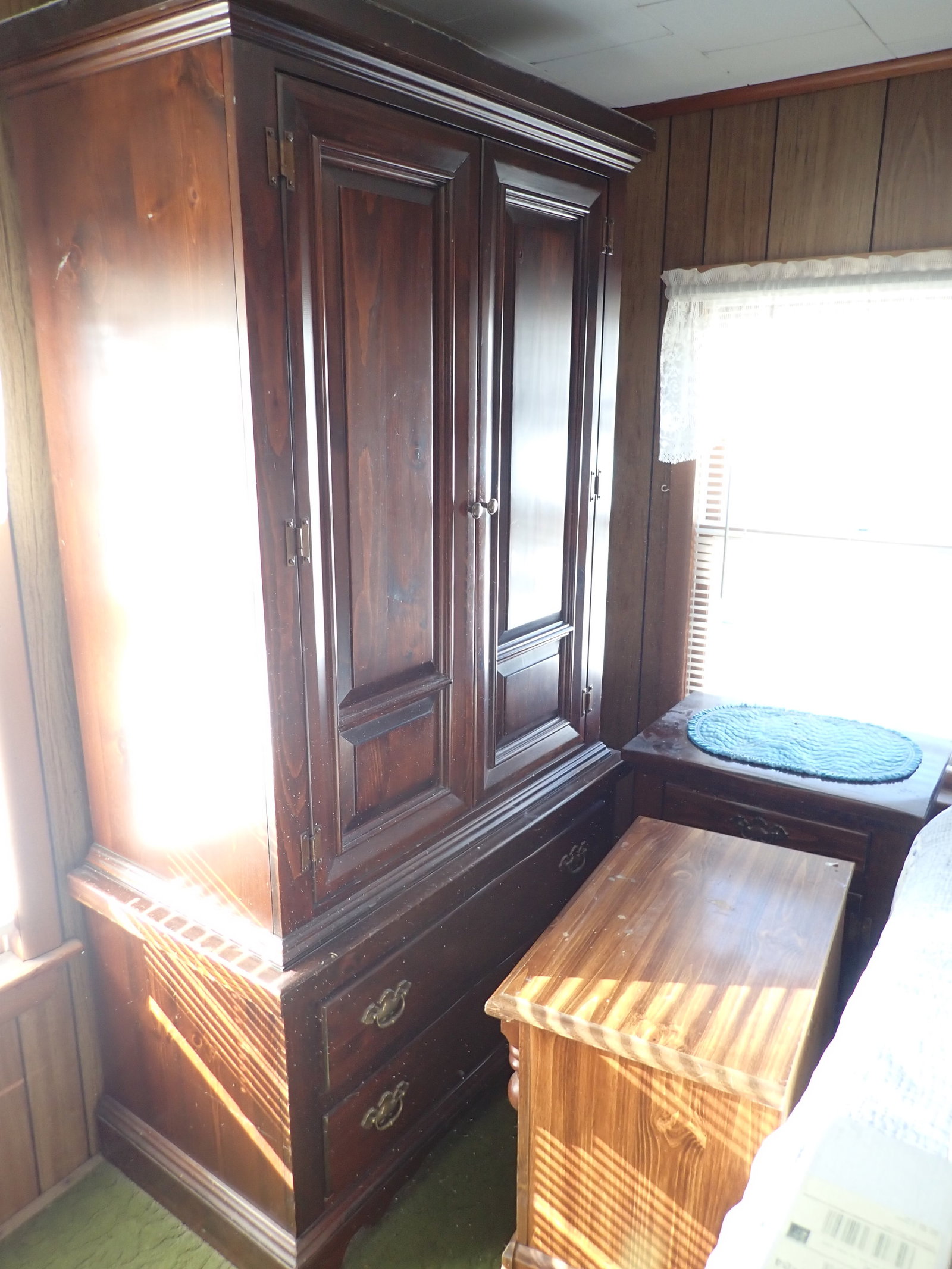 Armoire & Nightstands: No in house shipping ! Bring proper help to remove from second floor.