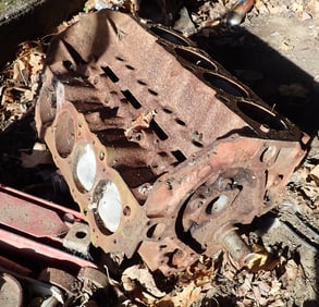 4 GM Engine Blocks & Intake Manifold