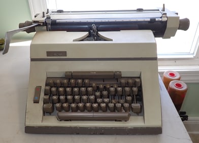 Royal Litton Typewriter