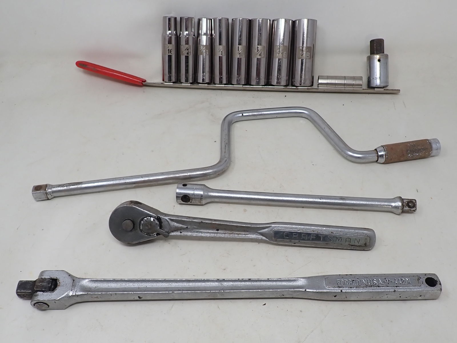 Craftsman 1/2" Drive Sockets Rachet Breaker Bar (1 of 3)