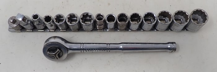 Craftsman 3/8" Drive Rachet & SAE Sockets